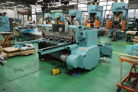 シャーリング加工機