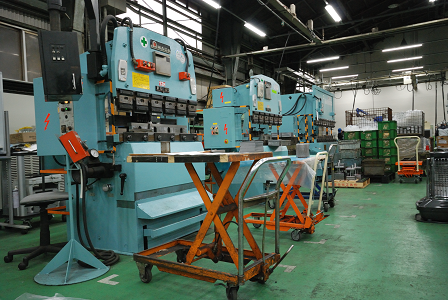 プレスブレーキ